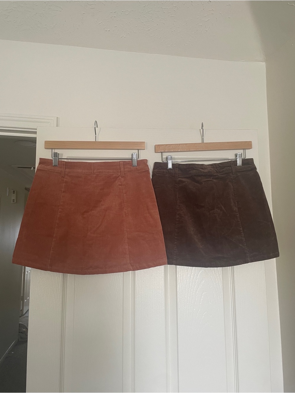 🤎 Altar’d State Corduroy Front-Zip Mini Skirts - Rust and Chocolate 🤎 - Picture 7 of 12